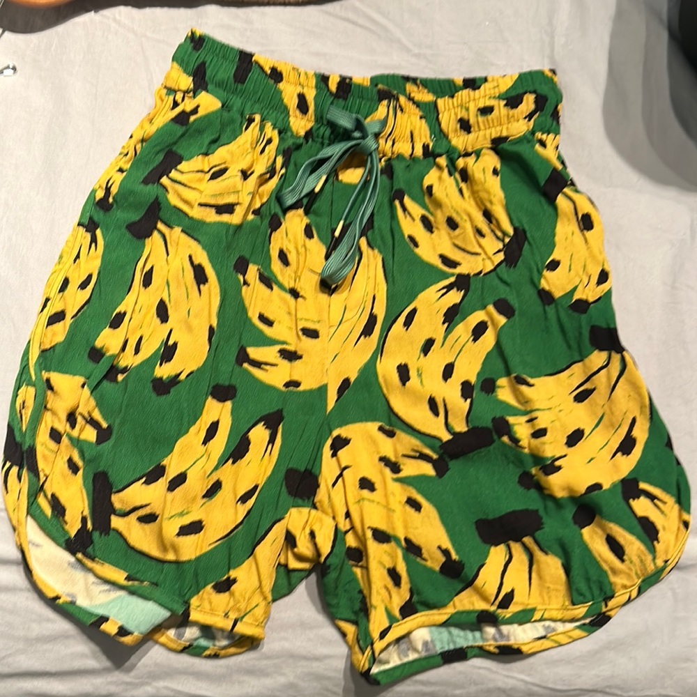 Farm Rio Banana Shorts Size Small never worn